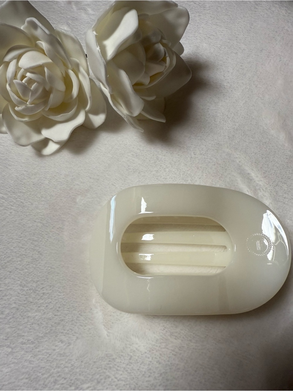 Teleties Flat Round Hair Clip Coconut white - medium